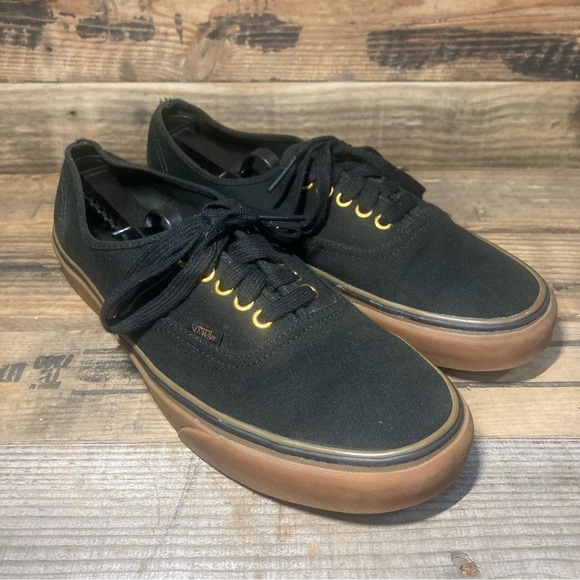 Vans Other - Vans Men’s Authentic Shoes Black Gum sz 10